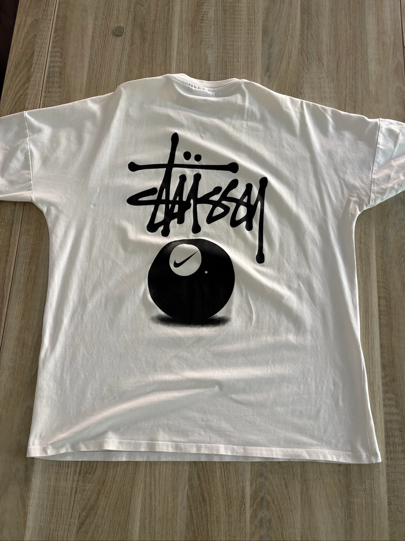 Wit Nike T-shirt met zwart logo – photo 2